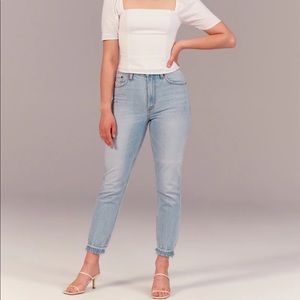 Abercrombie & Fitch mom jeans light distressed